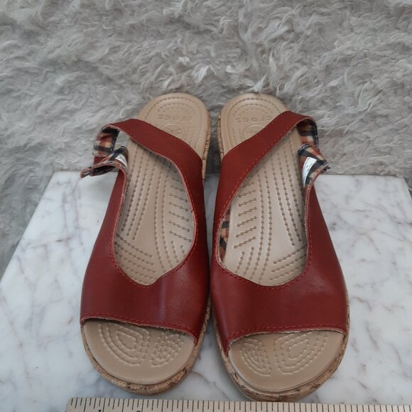 Crocs 11848 Women's A Leigh Red Leather Cork Wedge Heel Slingback Sandal W9 - Picture 2 of 9